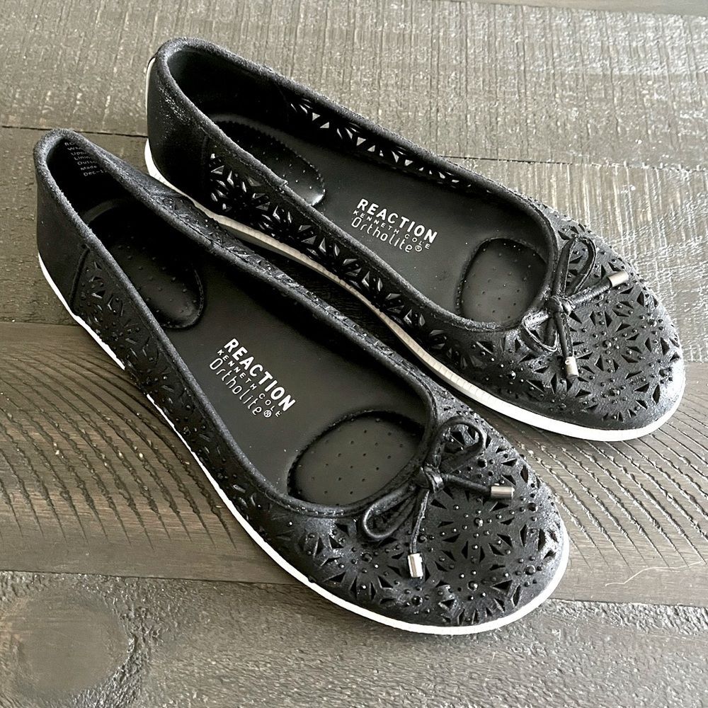 Black Laser Cut Ballet Flats Comfort Ortholite Bow Slip On Shoes Women's 8.5